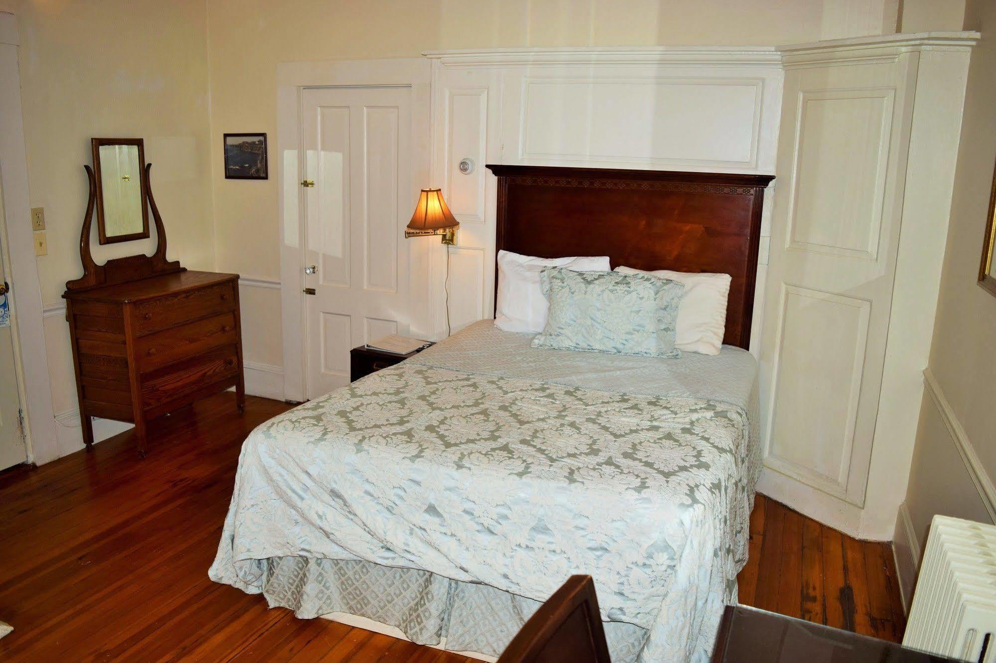 Inn On Bellevue (Adults Only) Tour de Tour de Newport Extérieur photo